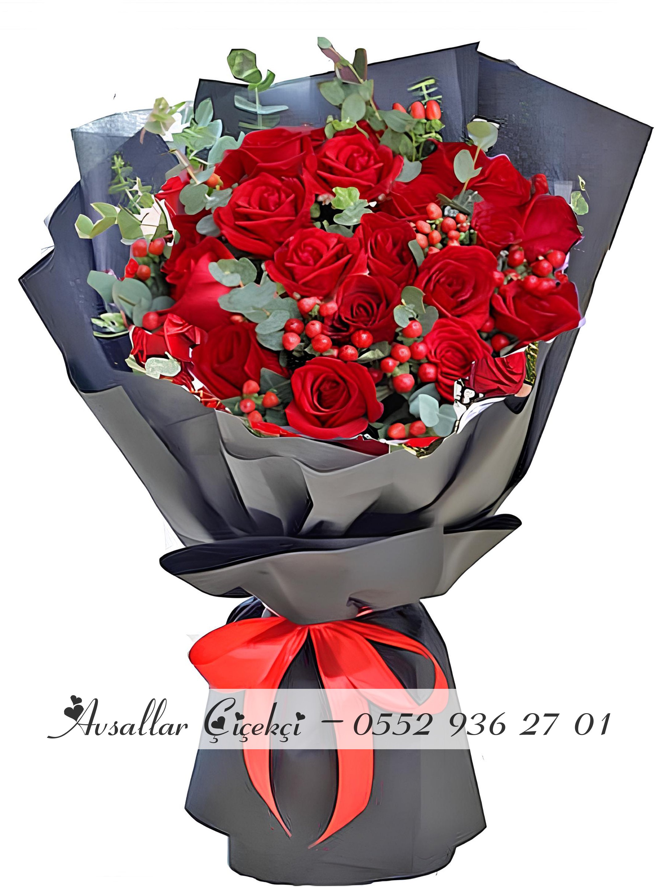 20 Tutkulu Kırmızı Gül Ve Hiperikum Zarafeti Buketi